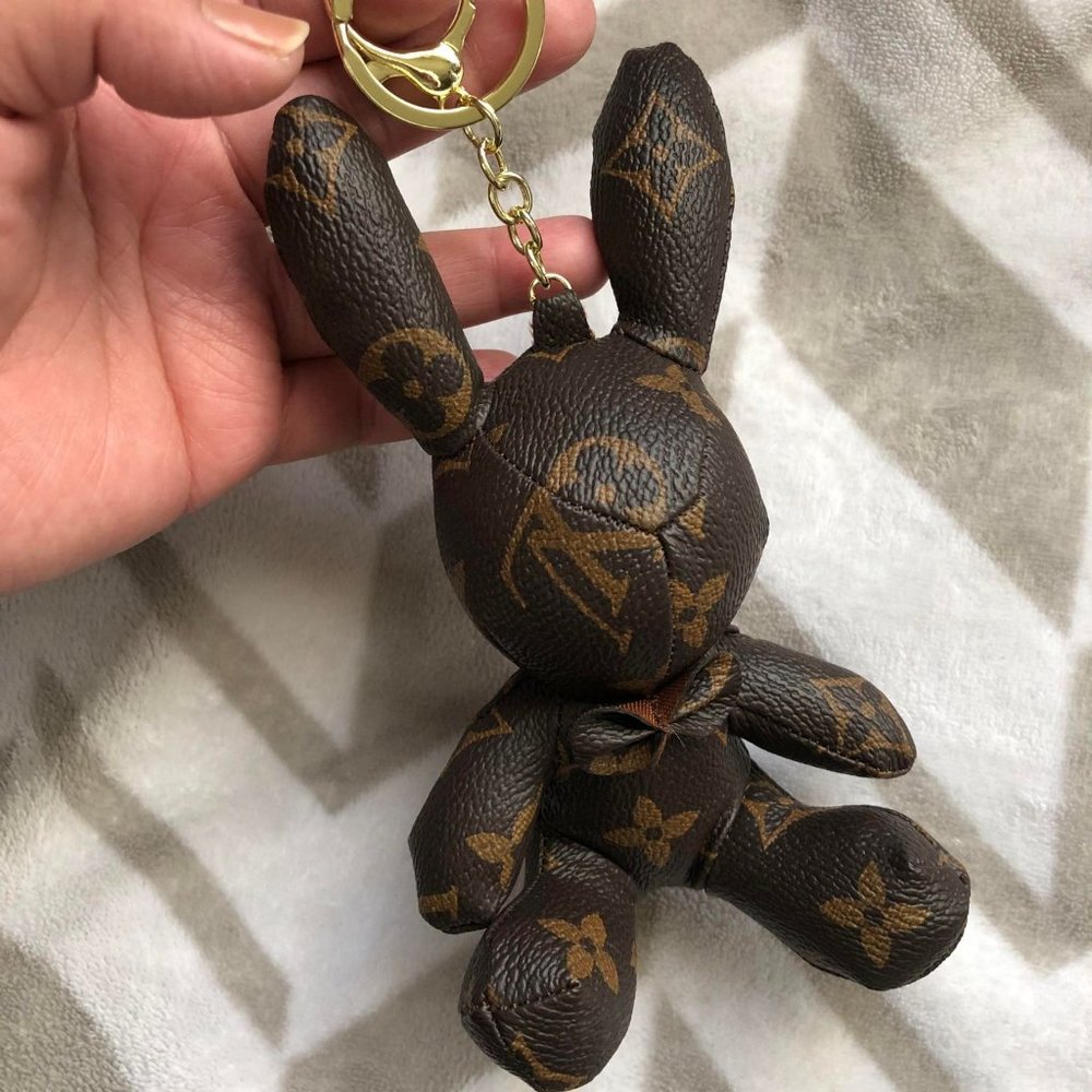 Adorable 🥰 bunny 🐰 keychain and bag charm in DA print with Swarovski crystal